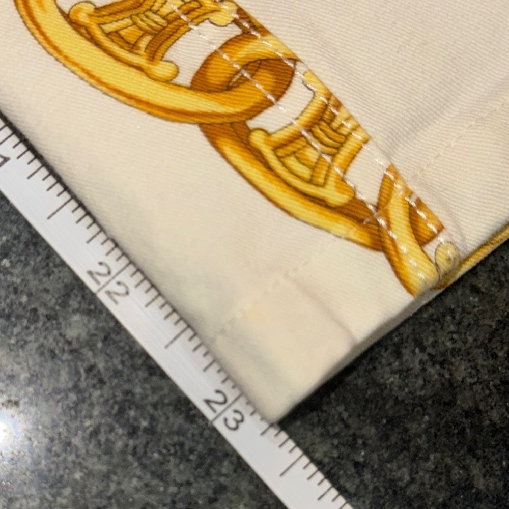 CELINE White and Gold Chain Print Women's CAPRI Jeans - Picture 13 of 16